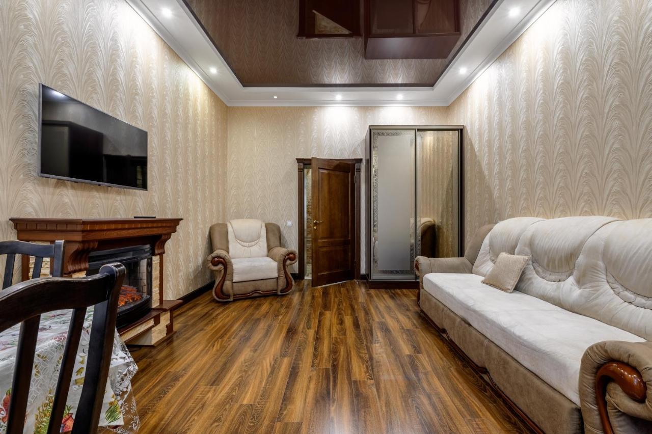 Noviy Svit 4 Apartments 利沃夫 外观 照片