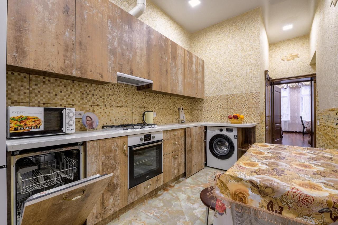 Noviy Svit 4 Apartments 利沃夫 外观 照片